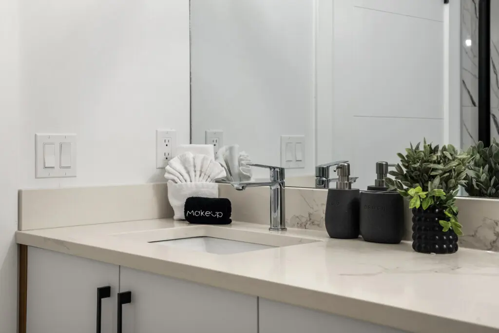 bf853549 70e6 4e3b 8449 c98235f60db7