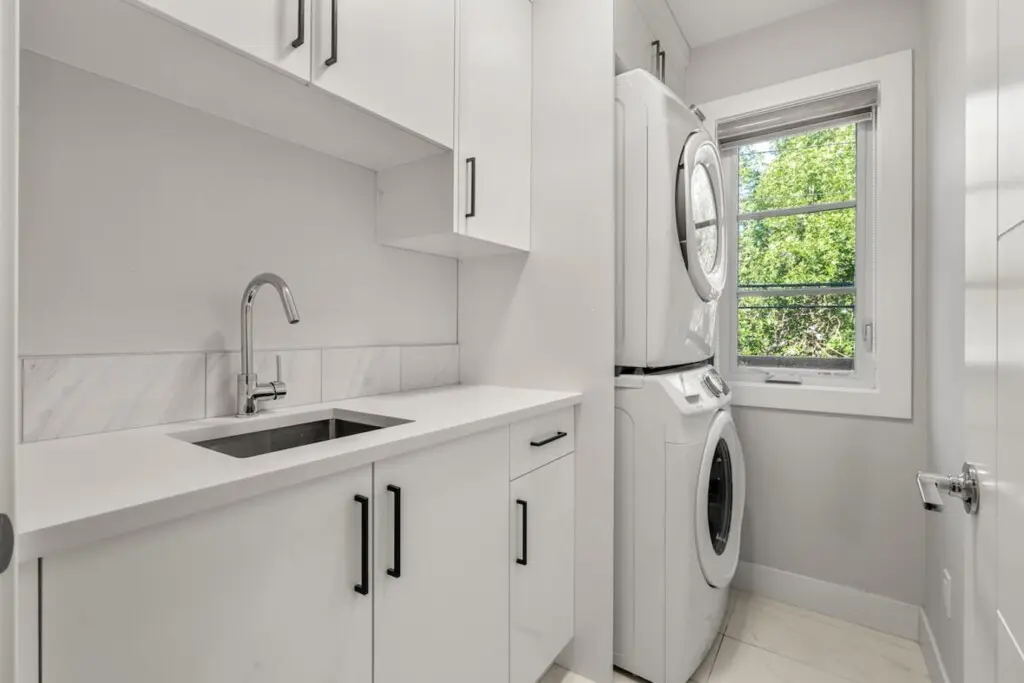 c362a1aa c552 4147 9ef6 222827cbf56d