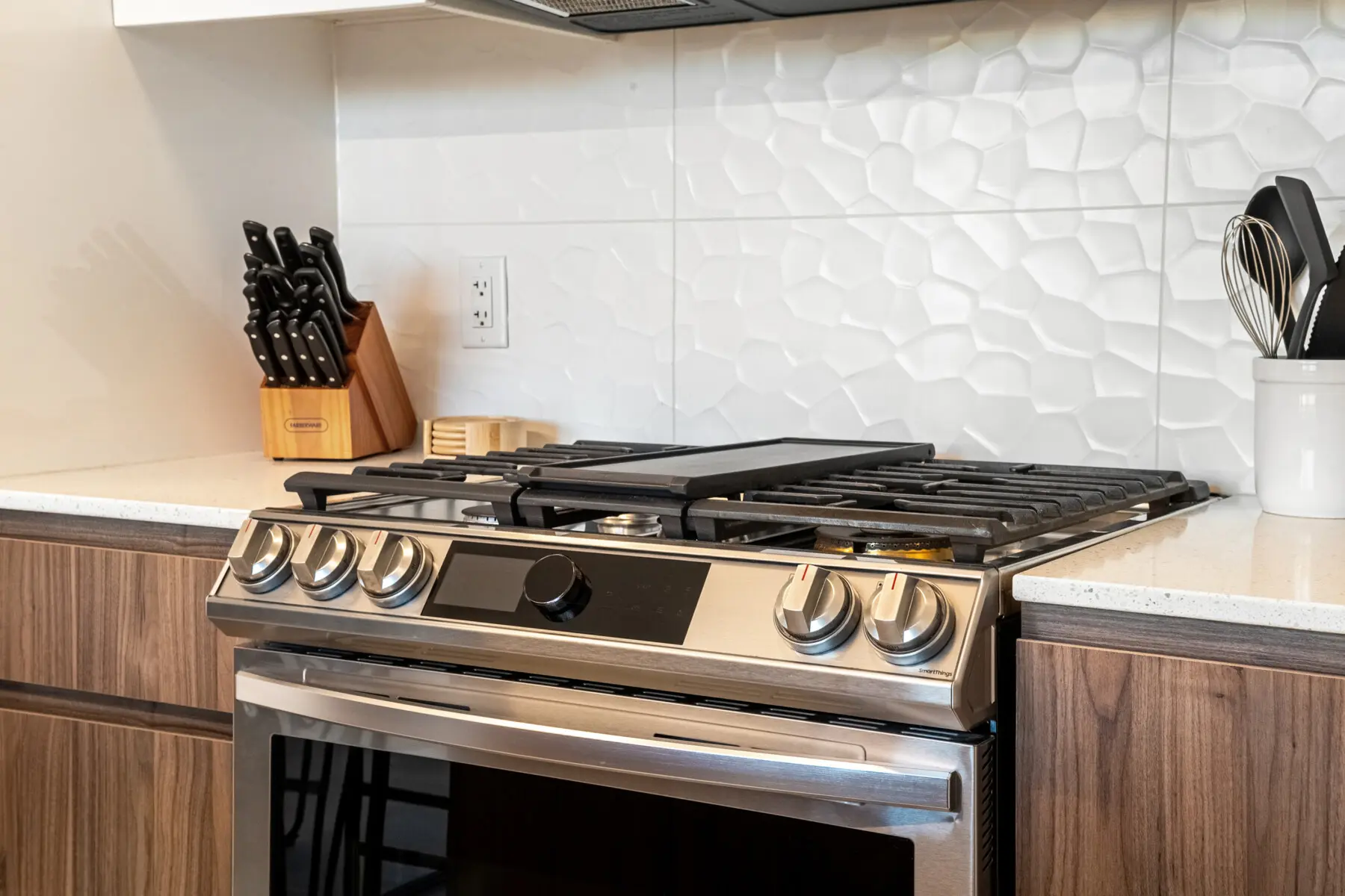 c39cc401 6453 40d2 893b c64715761e30