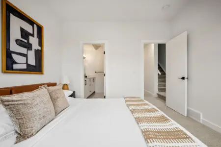 c66e07f5 6f90 491f b67d af2011c87bc2