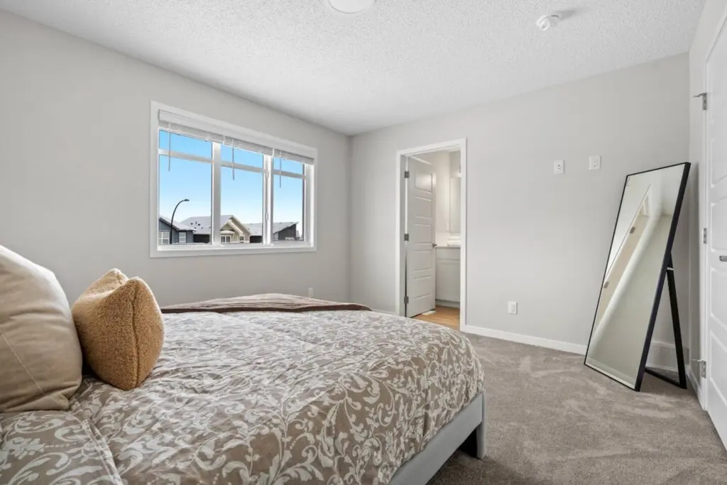 c6d905f4 e8cb 4318 bff9 82e273b8a4d6