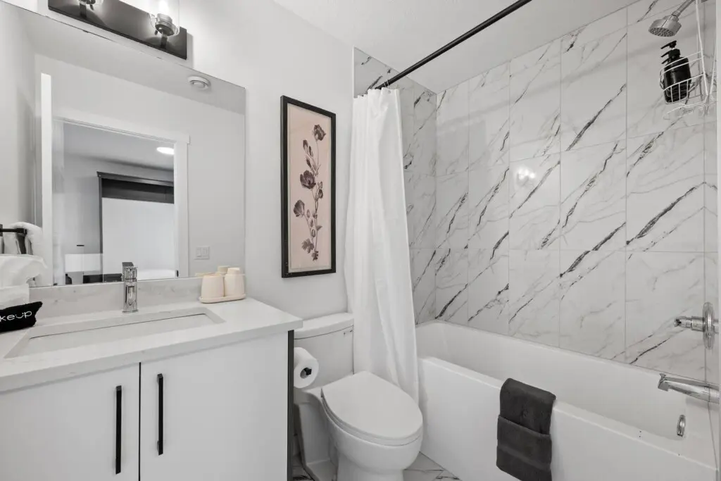 c8ffa4b6 70a5 4f17 9879 9785449cf373