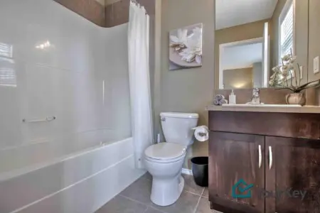 d202e6cd 45c6 4c31 b919 1d596e099c1f