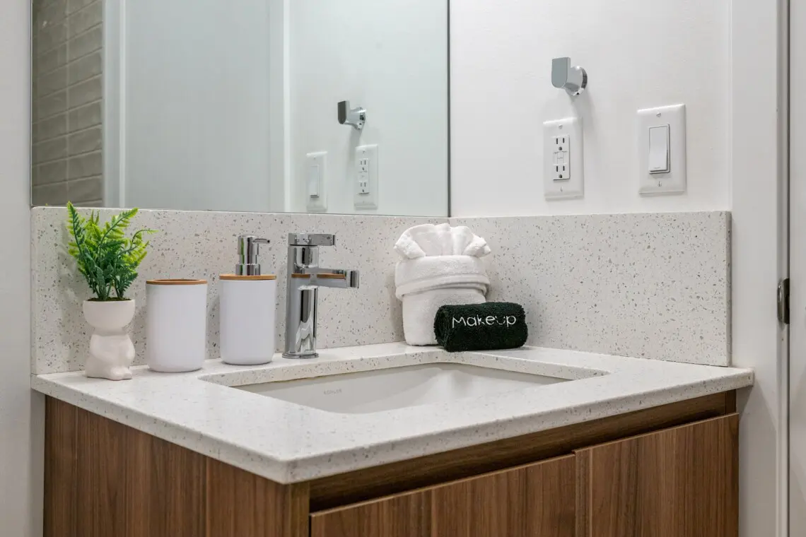 db74a536 81b6 49f2 8067 d0123ec4e114