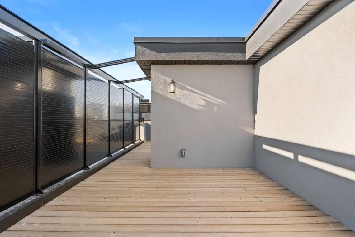 db76411b 61ae 40d9 8900 b575fea333d8