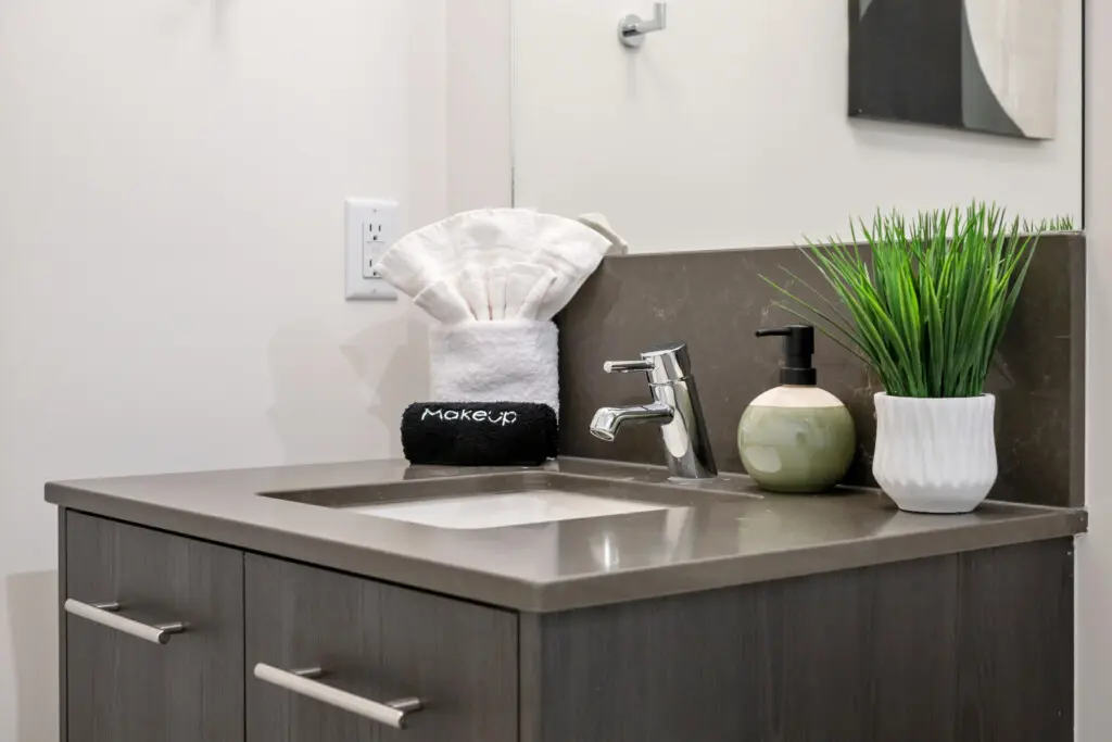 de936d19 7551 42c4 9ec7 6a58dfdecdee