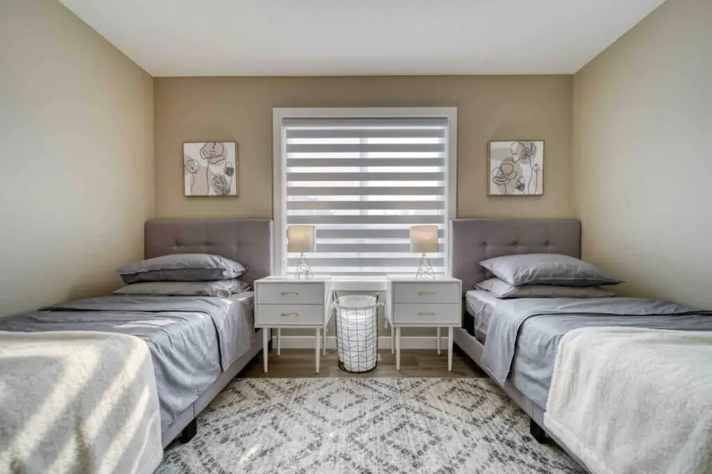 deaf0407 5f22 49f5 b911 a7f84d6b839a