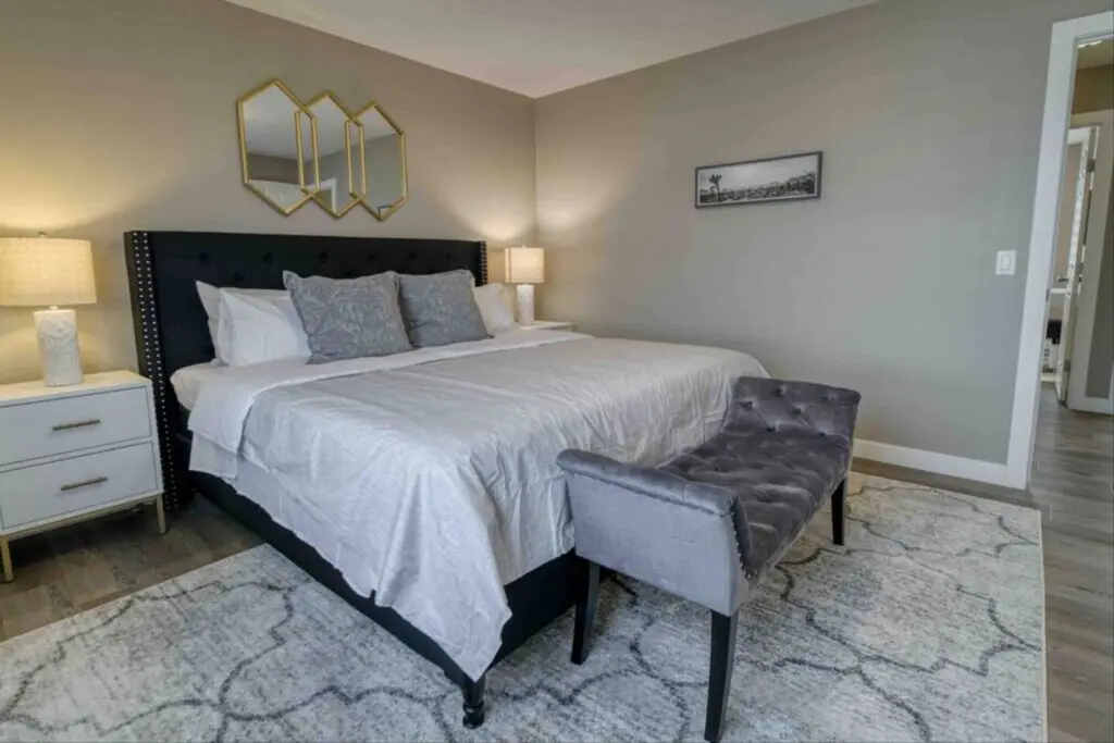 df5f035e a2ba 4d9c bafe b78ff00176e9