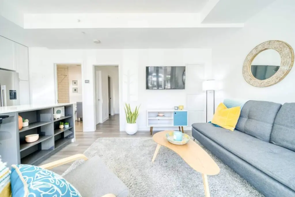 e008e293 0247 47ee 8dba 322447eb03ab