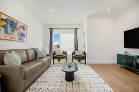 e01c38cf 4f28 46d2 aaf9 e26450123275