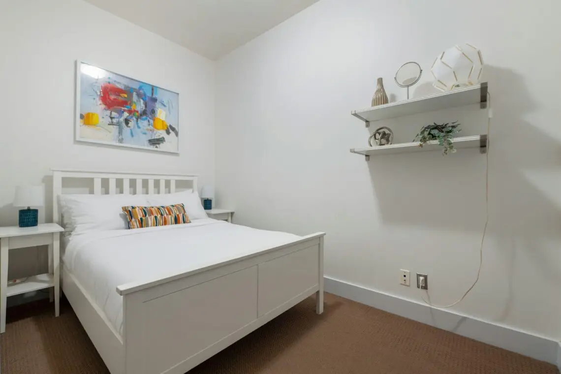 e166b306 1d69 4ae6 9852 1c6d88fa61e4