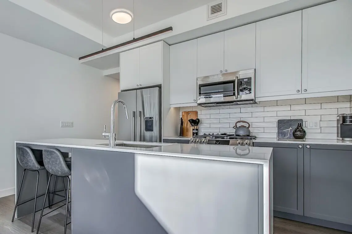 e8c8f338 967f 41a1 9158 0bafdfcd70cb