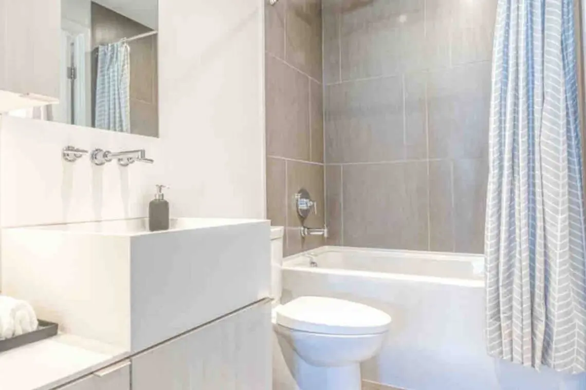 ea9b8b84 b325 4dfa 8d0e c8f86a134e7c