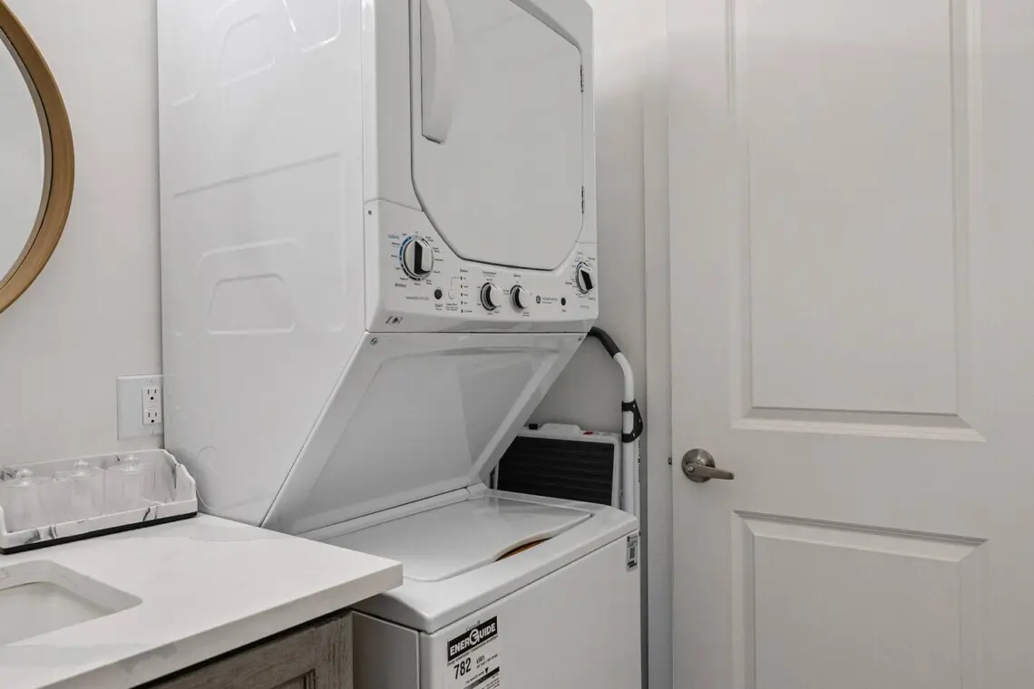 0b9e0581 4bf8 479e 8db5 cae9fb28d829