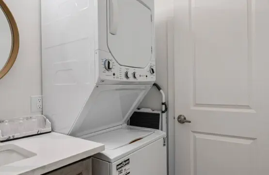 0b9e0581 4bf8 479e 8db5 cae9fb28d829