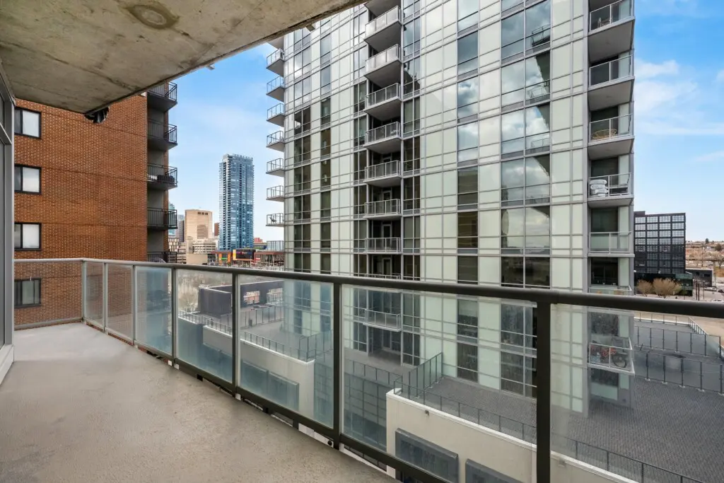 27d0bc9b d135 4e6f 8c37 24b1eafbd14e