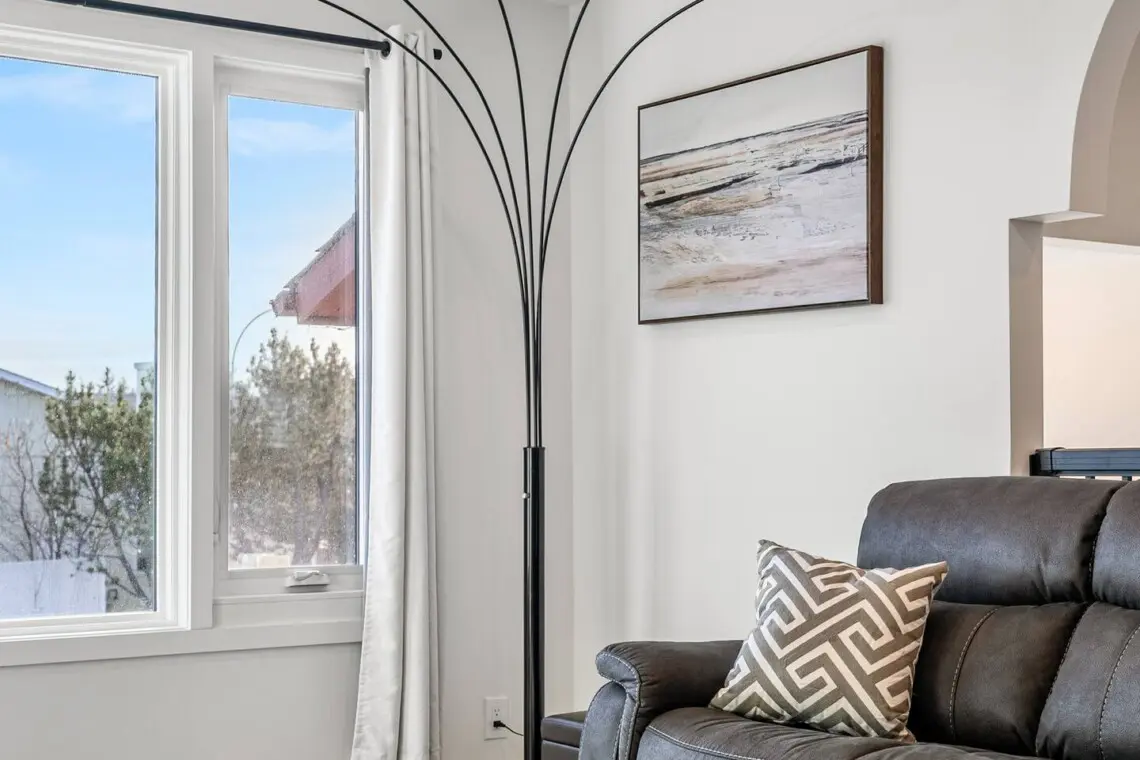 a6dc73c1 c5f0 4a9d b326 993bb68f33c3