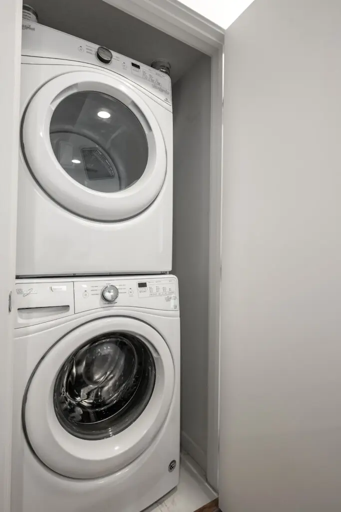 010d216f f914 4d4f a238 e919263ec516