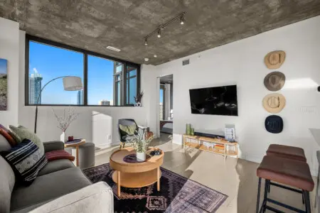 971f5fee 1d3e 47c9 ba2b 14b9aeda03cd