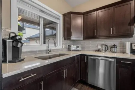 d7abb5f1 c16e 42b7 b4bb 49600aaf333c