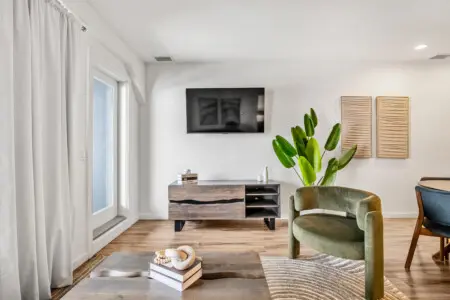 dbf28bfa b15b 4b24 be8e d5e4c12f59e6