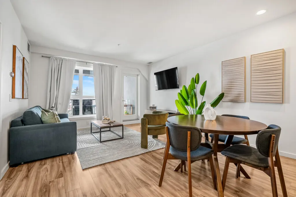 efa61dc6 b5b4 4fe5 b4df 3fa7bc9219a9