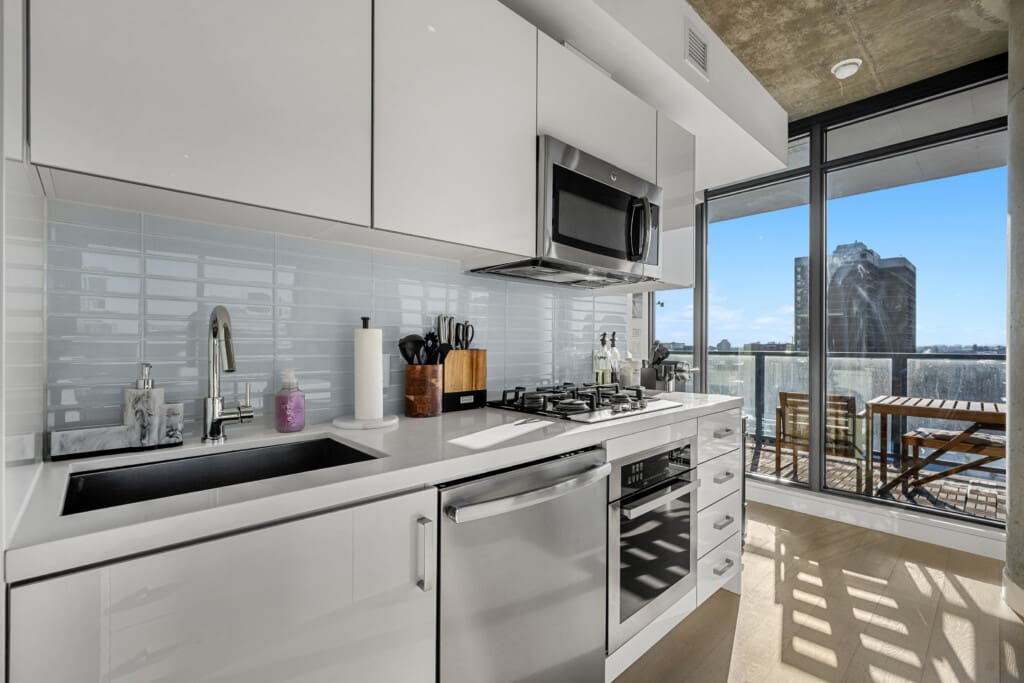 8ef27b18 219d 43d0 953f 4ddb458da9da
