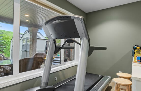 Private Evergreen Suite | Steps to Fish Creek - photo 12