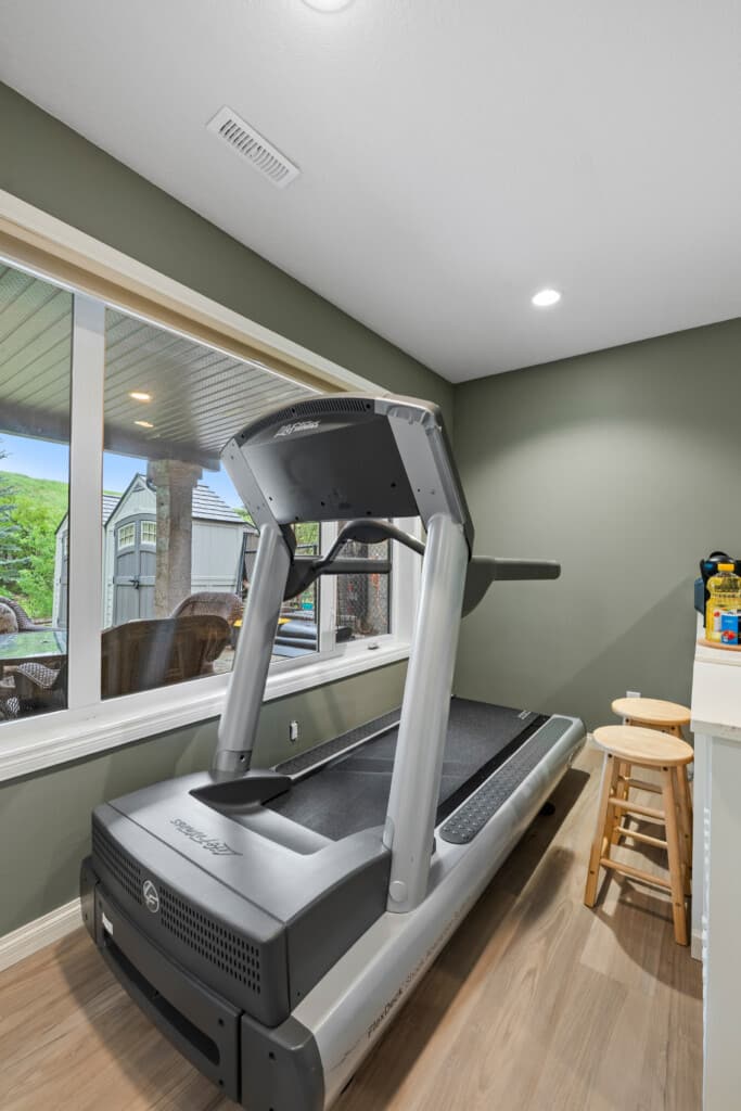 Private Evergreen Suite | Steps to Fish Creek - photo 12