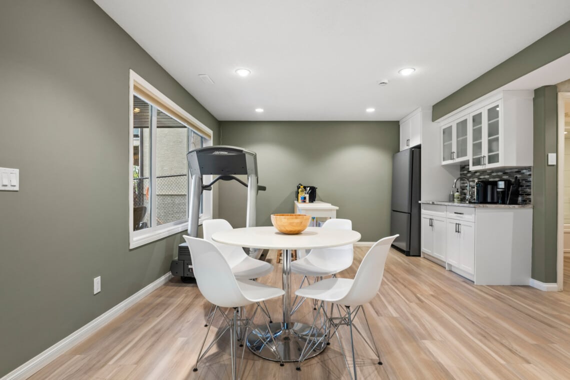 Private Evergreen Suite | Steps to Fish Creek - photo 10
