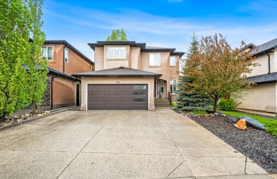 Private Evergreen Suite | Steps to Fish Creek - photo 6