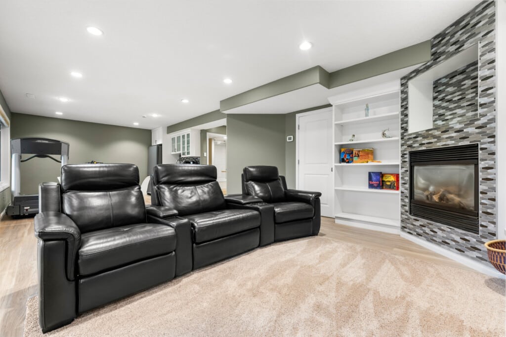 Private Evergreen Suite | Steps to Fish Creek - photo 8