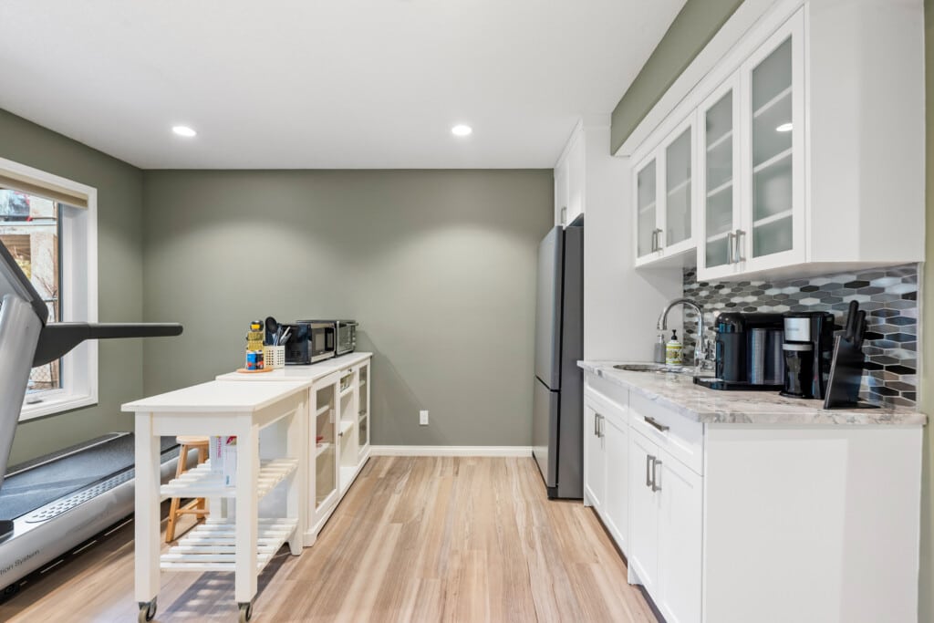 Private Evergreen Suite | Steps to Fish Creek - photo 16