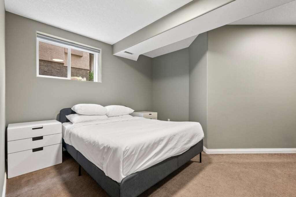 Private Evergreen Suite | Steps to Fish Creek - photo 23
