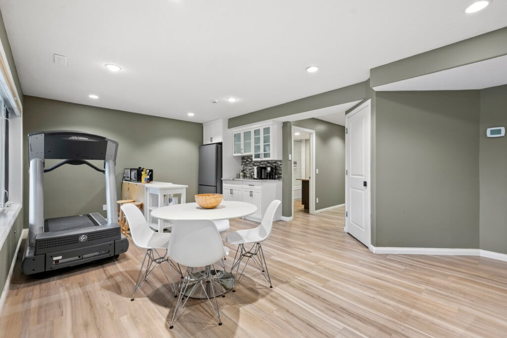 Private Evergreen Suite | Steps to Fish Creek - photo 15
