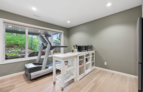 Private Evergreen Suite | Steps to Fish Creek - photo 11